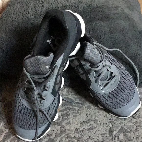 Mens Under Armor Sneaker - Picture 9 of 9